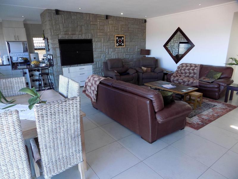 4 Bedroom Property for Sale in Monte Christo Western Cape